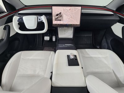 2025 Tesla MODEL Y photo 5