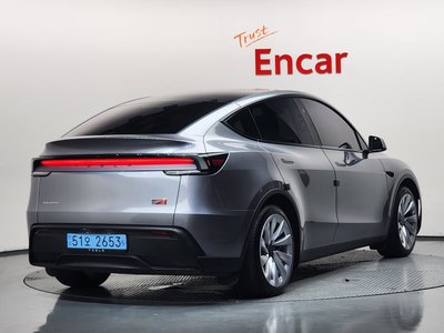 2025 Tesla MODEL Y photo 3