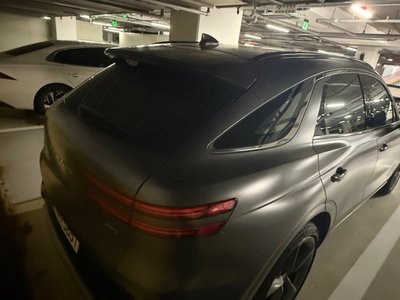 2024 Genesis GV70 photo 2