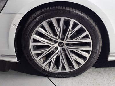 صورة 6 لـ 2023 AUDI A8