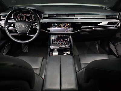 صورة 4 لـ 2023 AUDI A8