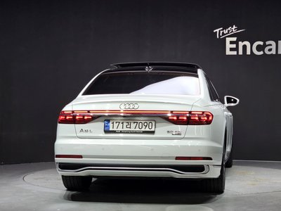صورة 3 لـ 2023 AUDI A8