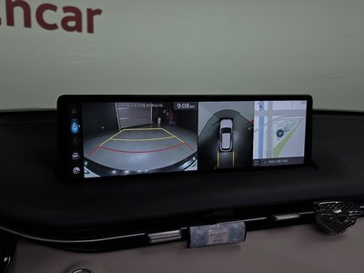 2021 Genesis GV70 thumbnail 15