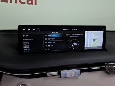 2021 Genesis GV70 thumbnail 16