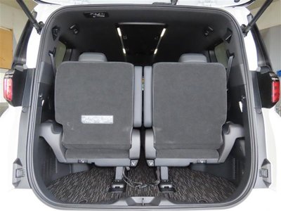 2025 Toyota ALPHARD — миниатюра 32