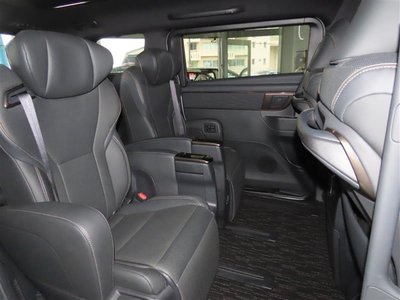 2025 Toyota ALPHARD — миниатюра 30