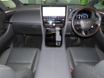 2025 Toyota ALPHARD photo 3