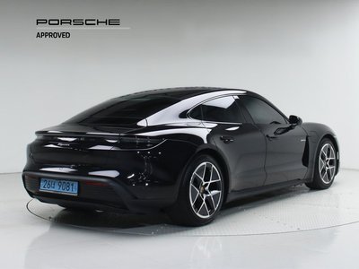 PORSCHE TAYCAN - 4