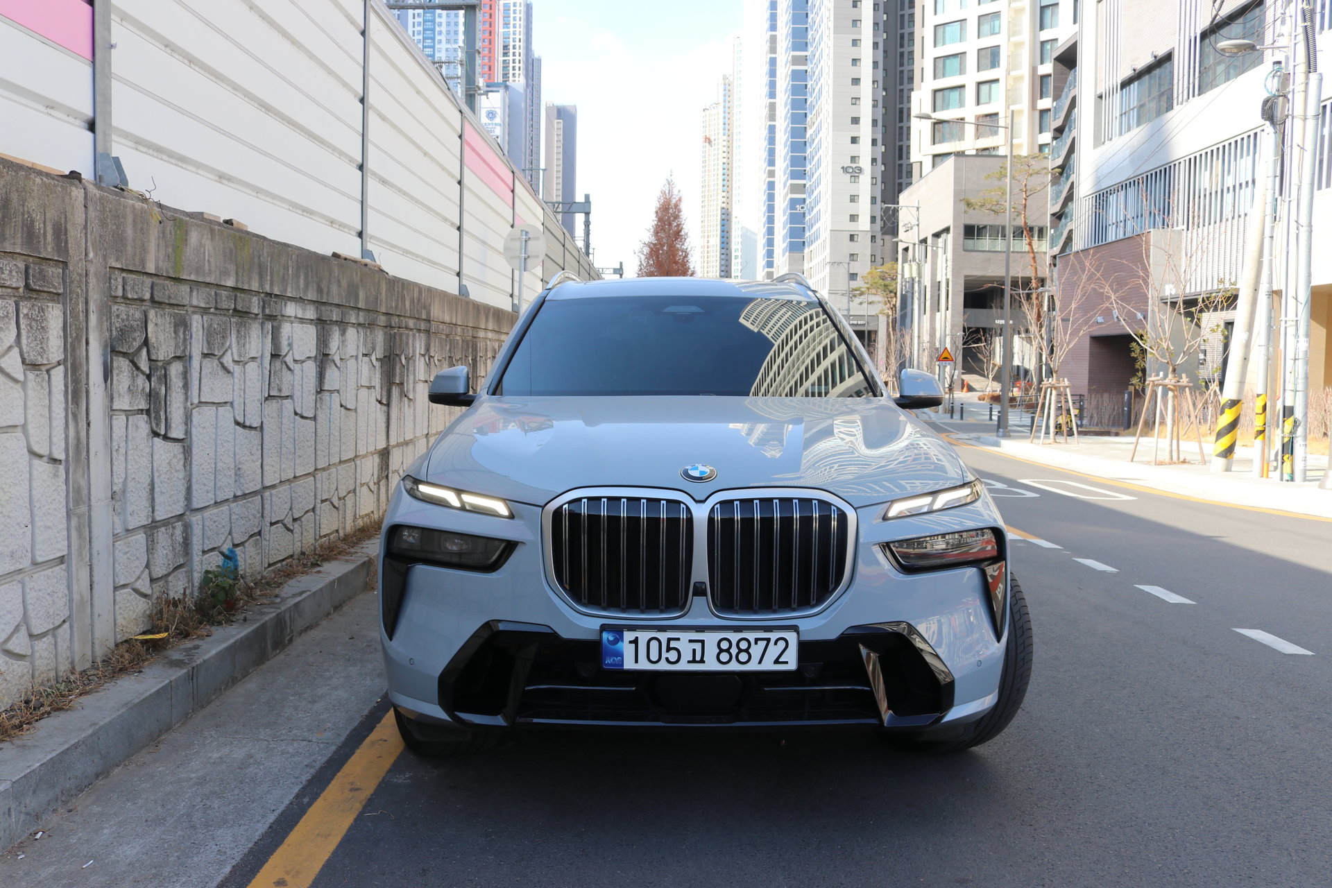 BMW X7 - View 1