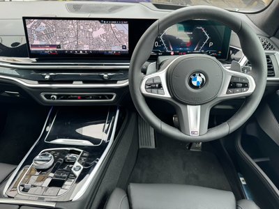 BMW X7 - 8