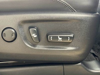 2023 Toyota LAND CRUISER PRADO 缩略图 11