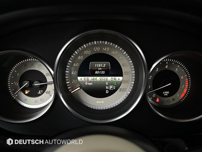 MERCEDES-BENZ CLS - 8