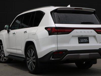 LEXUS LX - 8