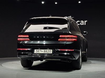 صورة 4 لـ 2022 Genesis GV80