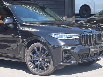 BMW X7 - 7