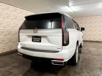 CADILLAC ESCALADE - 7