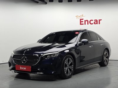 MERCEDES-BENZ E-CLASS - 1