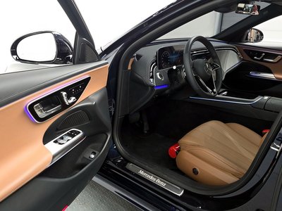 MERCEDES-BENZ E-CLASS - 10