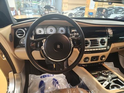 ROLLS-ROYCE DAWN - 8