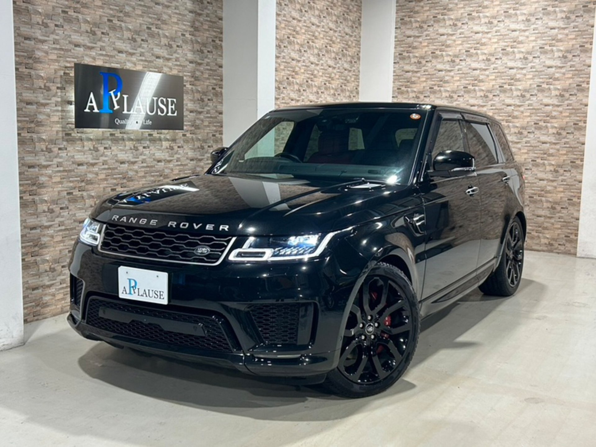 LAND ROVER RANGE ROVER SPORT - View 1