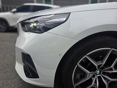2024 BMW 5 SERIES 缩略图 16