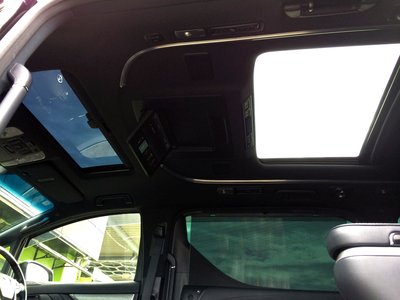 TOYOTA VELLFIRE - 3