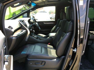 TOYOTA VELLFIRE - 9