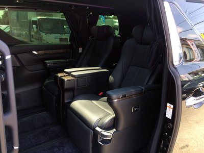TOYOTA VELLFIRE - 10