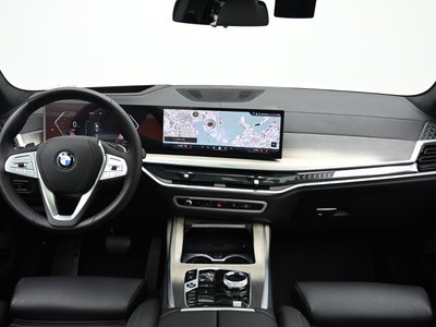 2025 BMW X7 — фото 4