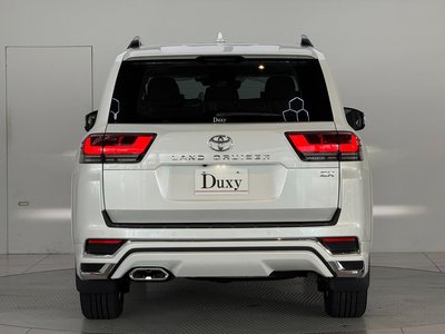 TOYOTA LAND CRUISER 300 - 5