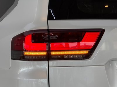 صورة مصغرة 34 لـ 2026 Toyota LAND CRUISER 300