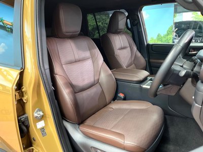 TOYOTA LAND CRUISER 250 - 10