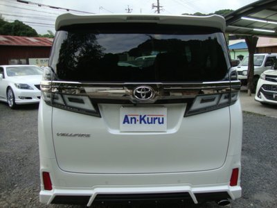 2019 Toyota VELLFIRE — фото 7