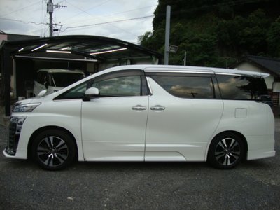 2019 Toyota VELLFIRE — фото 5