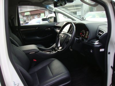 2019 Toyota VELLFIRE — миниатюра 12