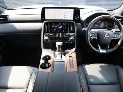 LEXUS LX - 8