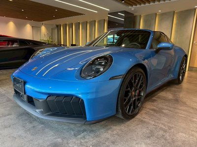 PORSCHE 911 - 4