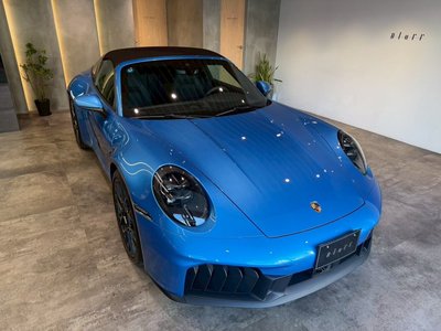 PORSCHE 911 - 6