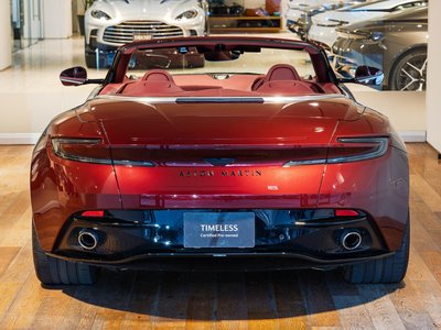 ASTON MARTIN DB12 VOLANTE - 7