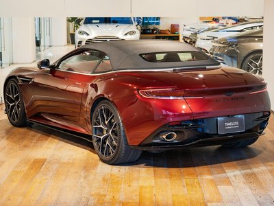 ASTON MARTIN DB12 VOLANTE - 4
