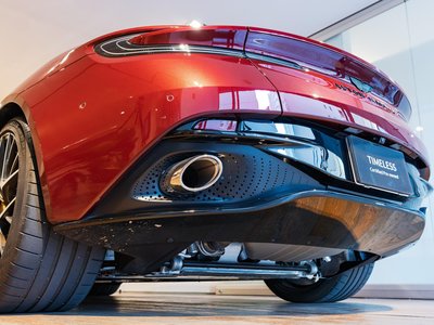 ASTON MARTIN DB12 VOLANTE - 9