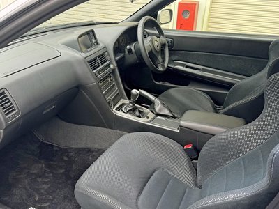 NISSAN SKYLINE GT-R - 4