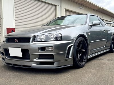 NISSAN SKYLINE GT-R - 1
