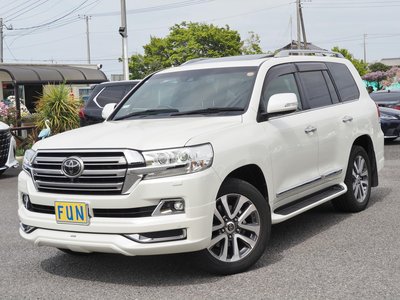 TOYOTA LAND CRUISER 200 - 4