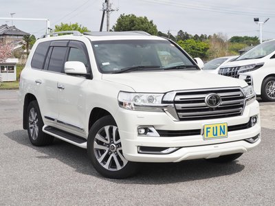 TOYOTA LAND CRUISER 200 - 3