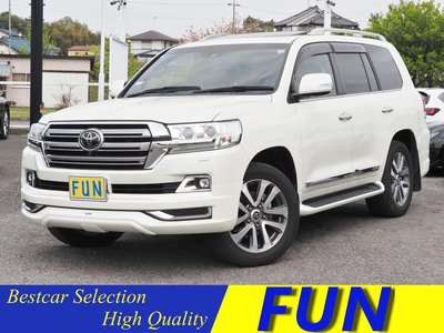 TOYOTA LAND CRUISER 200 - 1