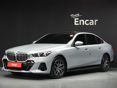 BMW 5 SERIES - 1