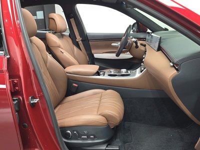 صورة مصغرة 16 لـ 2024 Genesis GV70