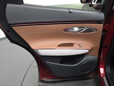 صورة مصغرة 14 لـ 2024 Genesis GV70
