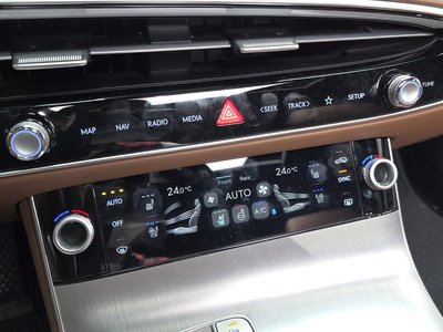 صورة مصغرة 30 لـ 2024 Genesis GV70
